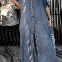 Rosia | Lässiges Maxi-Hemdkleid aus Denim mit Textdetails