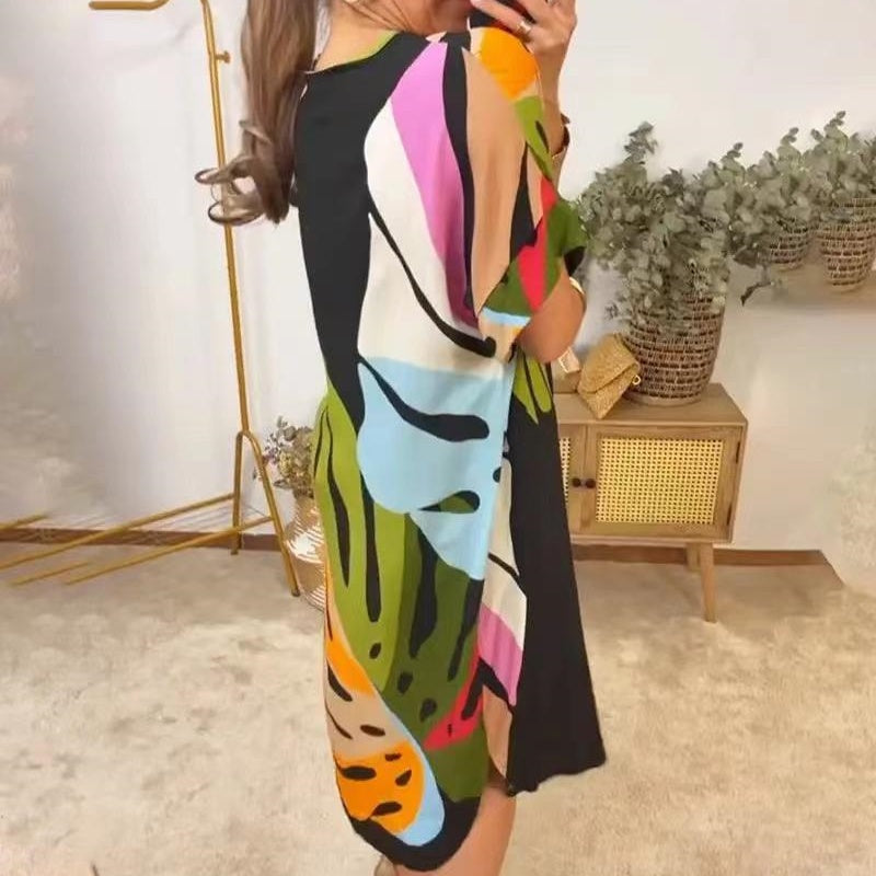 April | Damenkleid mit kurzen Ärmeln und Herzausschnitt