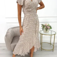 Kaya | stilvolles asymmetrisches Kleid für Damen