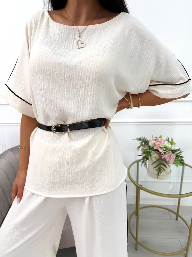 Amyra | modisches Set mit Gürtel für Damen