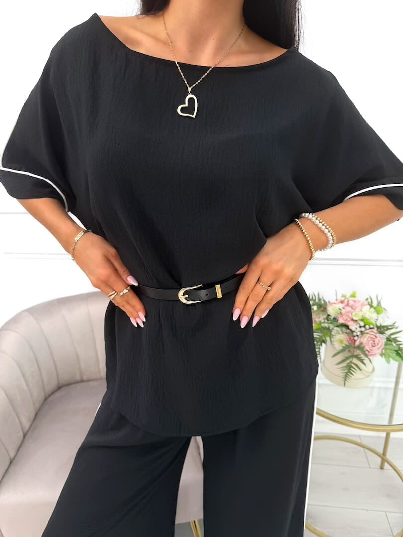 Amyra | modisches Set mit Gürtel für Damen