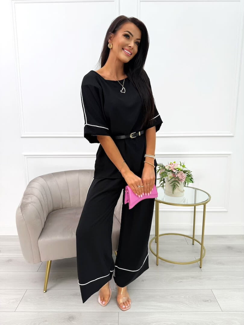 Amyra | modisches Set mit Gürtel für Damen