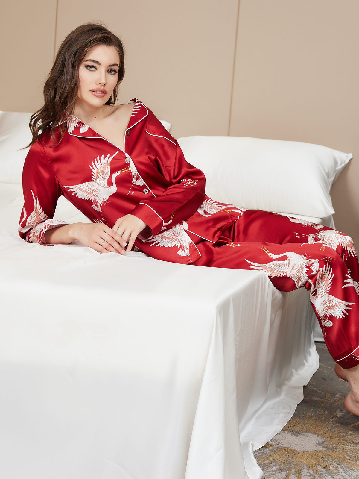 Nola | luxuriöses Damenpyjama-Set mit kontrastierender Bindung
