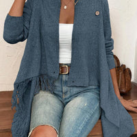 Erva | Strickjacke mit Fransen und Knöpfen