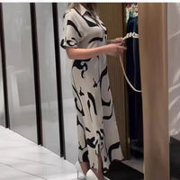 Kathry | Elegantes Midi-Hemdkleid mit abstraktem Tintendruck