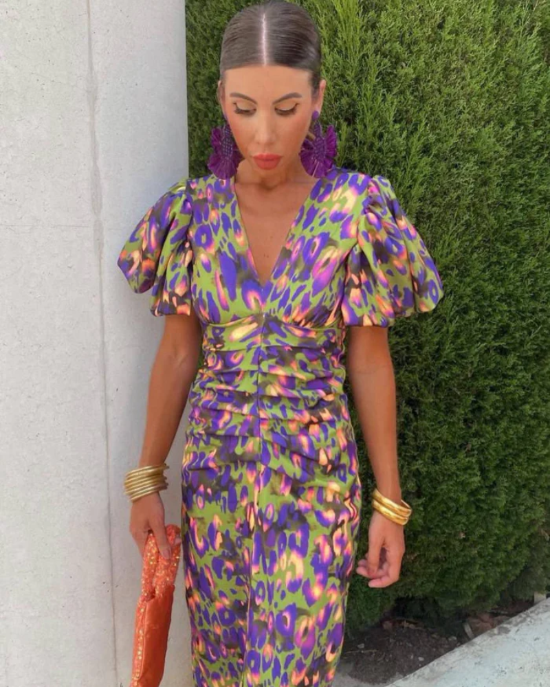 Haline | Elegantes geschnittenes Midikleid mit Puffärmel