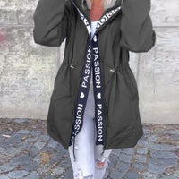 Shagina | Lässiger Mantel mit Kapuze