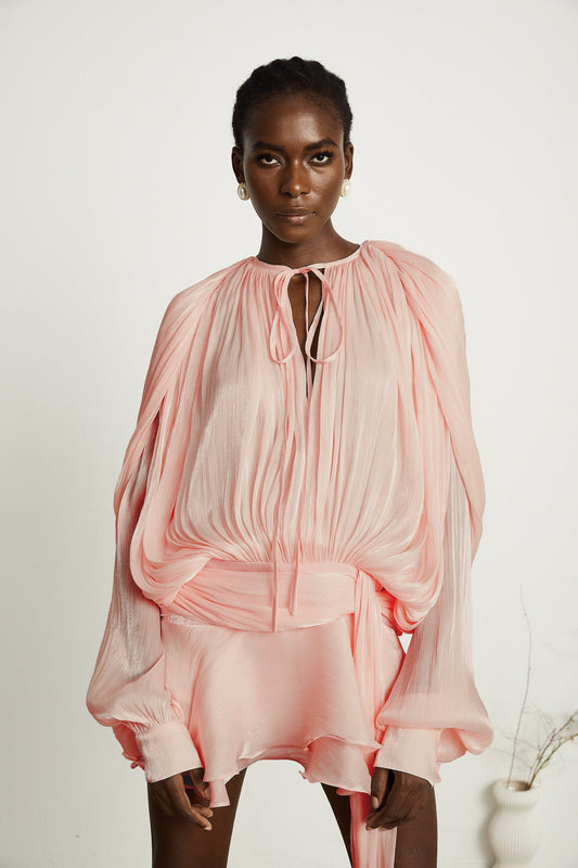 Emberlynn | rosa Minikleid mit gerafftem Design