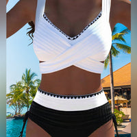 Caroline | bequemer zweiteiliger Bikini mit Kontrastnähten