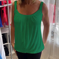 Sophie | Stylisches ärmelloses Oberteil mit Plisseedetails