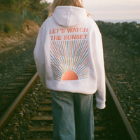 Merrit | Weicher Hoodie mit gesticktem Sonnenuntergang im Hintergrund