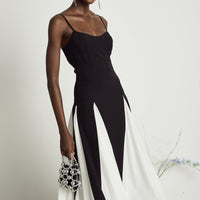 Roisin | Kontrastfarbenes plissiertes Maxikleid