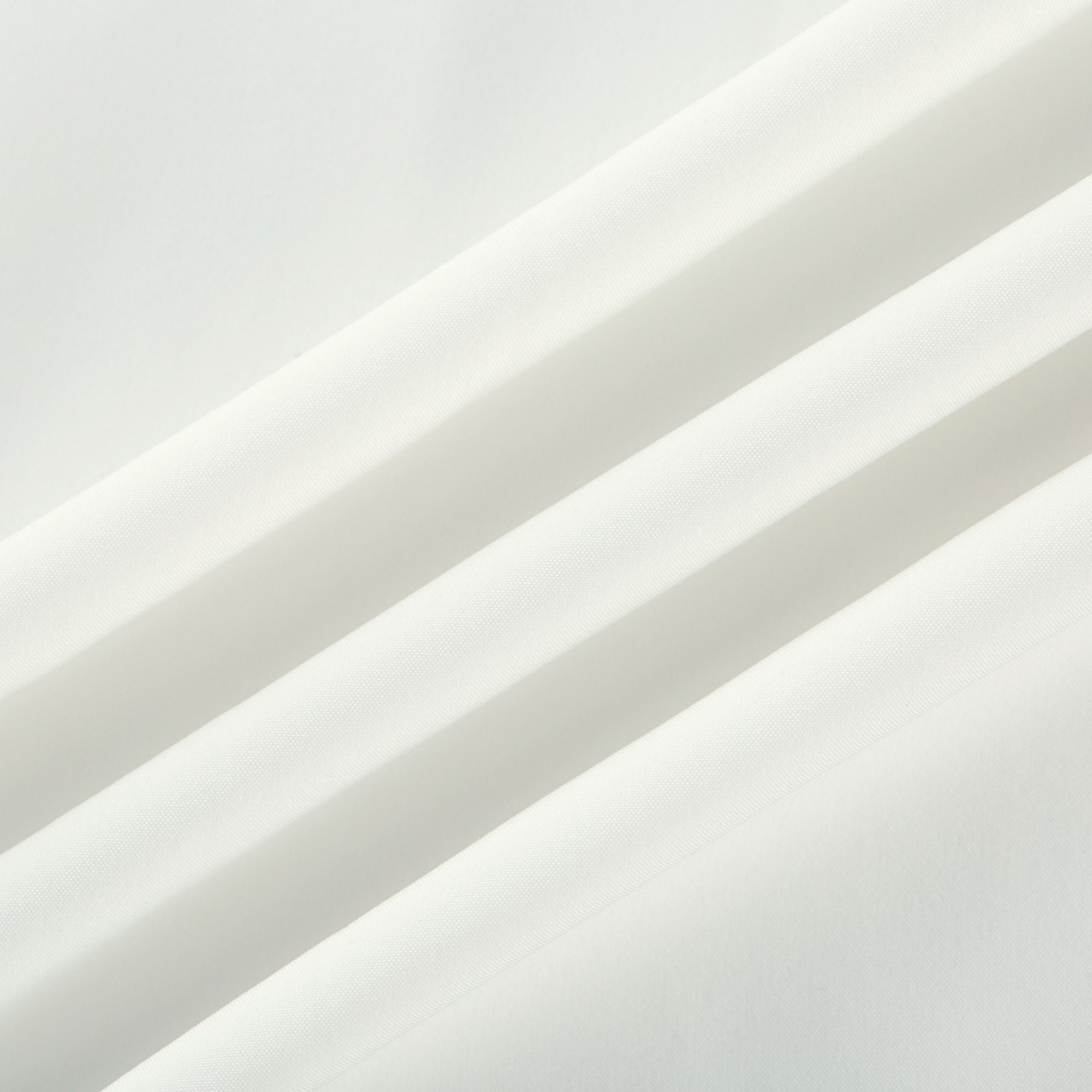 Roisin | Kontrastfarbenes plissiertes Maxikleid