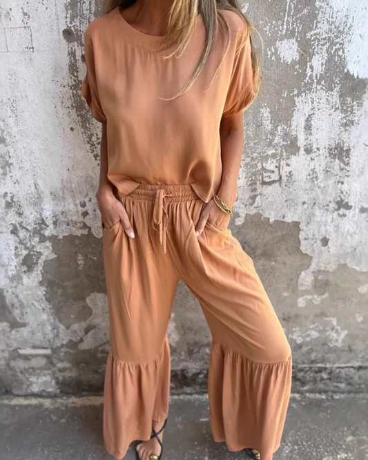 Aneri | Zweiteilig: Set aus Oberteil und Hose mit gerafftem Saum