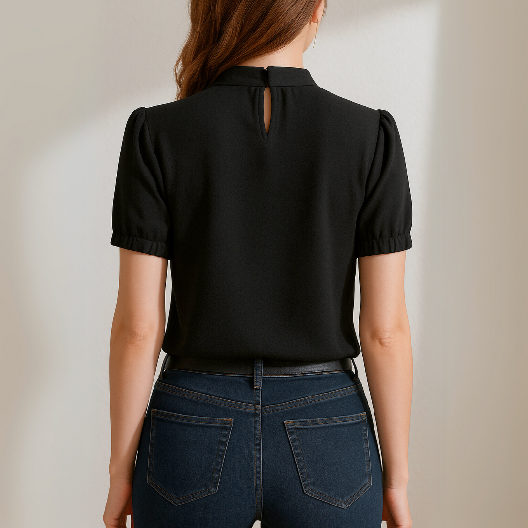Elyse | elegante schwarze Bluse mit Plisseefalten