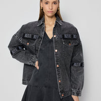 Clare | trendige Oversize-Jeansjacke für jede Gelegenheit