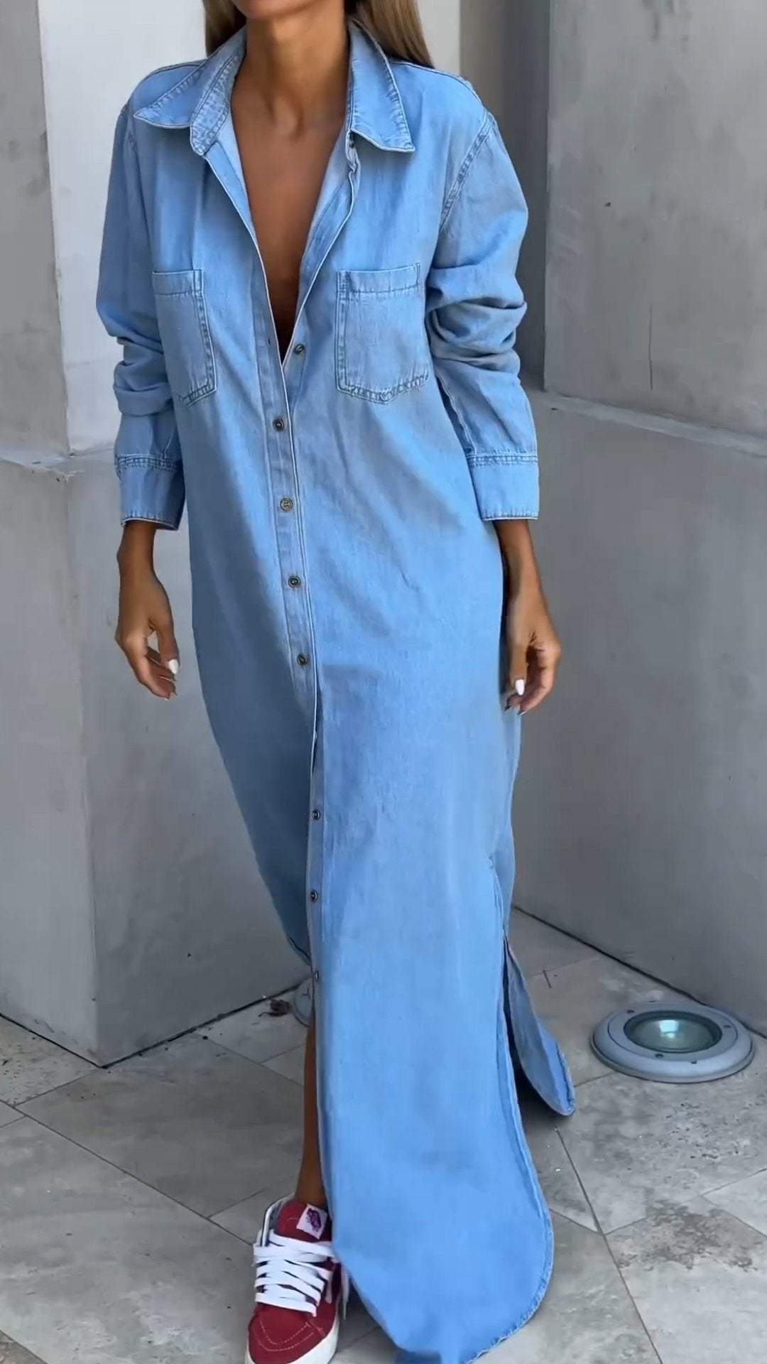Ada | Stylisches Denim-Kleid mit Klappen und langen Ärmeln