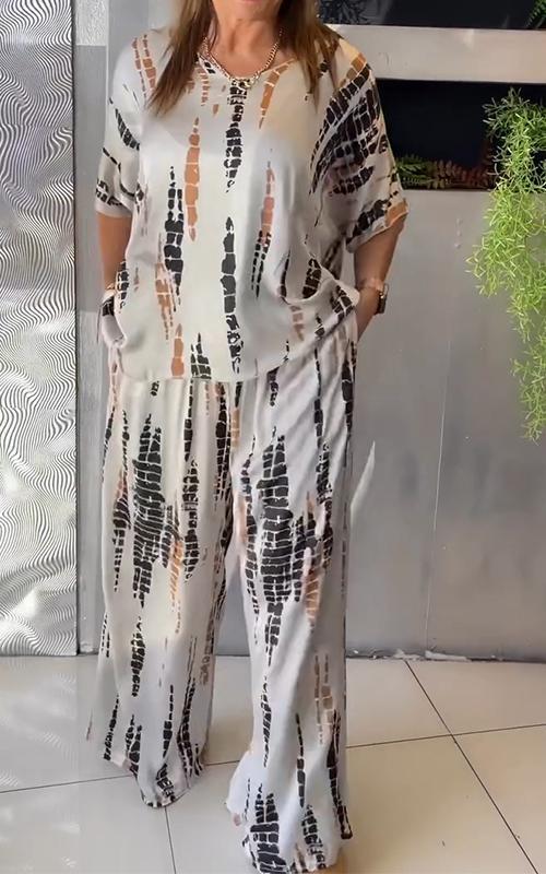 Kirsten | stilvoller Satin-Freizeitanzug mit rundem Ausschnitt für Damen