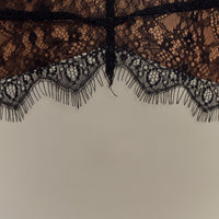 Cara | Spitzen- und Luxus-Halterkleid