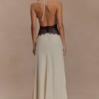 Cara | Spitzen- und Luxus-Halterkleid