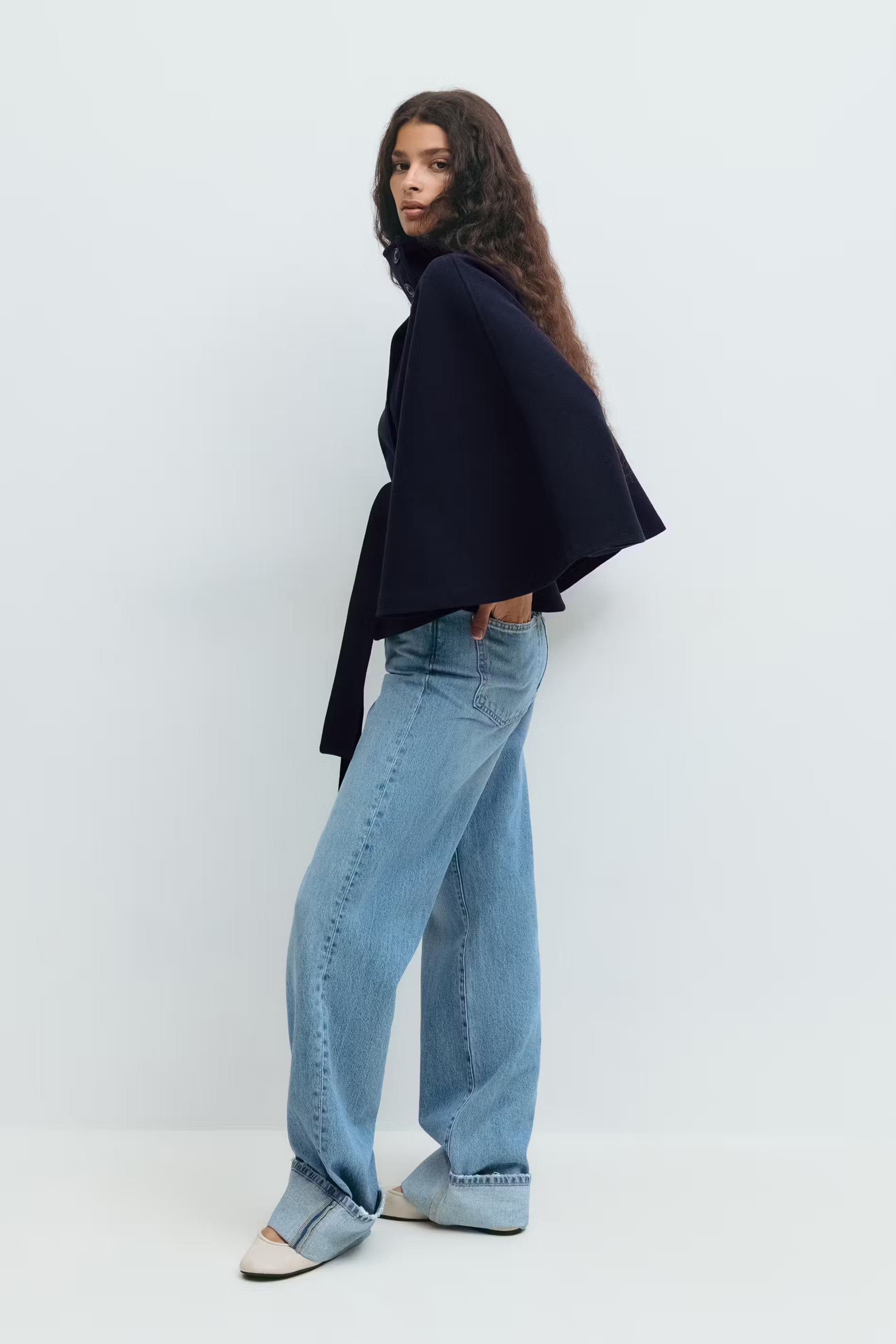 Lornie | Elegante Damenjacke mit Gürtel