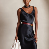 Aliya | langes ärmelloses Kleid aus reiner Seide