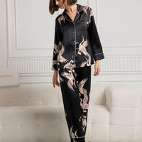 Nola | luxuriöses Damenpyjama-Set mit kontrastierender Bindung