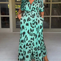 Katyah | Schickes Maxikleid mit wildem Leopardenmuster