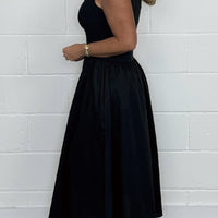 Itzel | Ärmelloses Midikleid mit Schlagseite