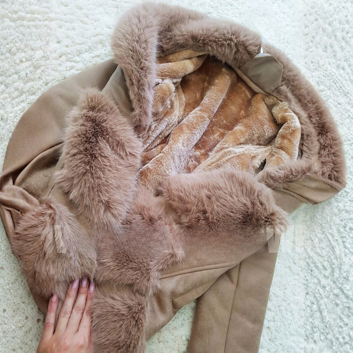 Kassie | Mantel mit Kunstfell