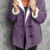 Sarinna | Damenmantel mit Kapuze und Samtdetails