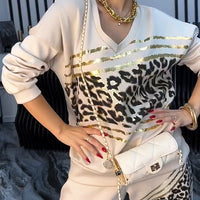 Alanna | Damenanzug, modern mit V-Ausschnitt