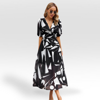 Donatela | Feminine Bluse für vielseitige Looks