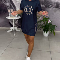 Laylani | sportliches Kleid mit Kapuze und Druck