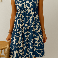 Myre | Gestuftes Kleid mit Blätterdruck