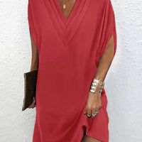 Estelle™ | Elegantes, einfarbiges Kleid mit geschlitzten Ärmeln