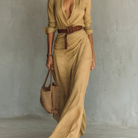 Delilah™ | Zeitloses Damen-Maxikleid mit stilvollem Gürtel