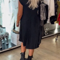 Julissa | Modernes Charme Faltenkleid in A-Linie