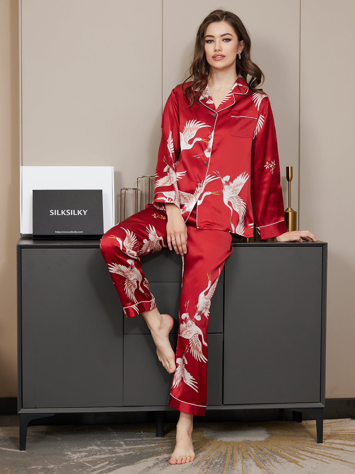 Nola | luxuriöses Damenpyjama-Set mit kontrastierender Bindung