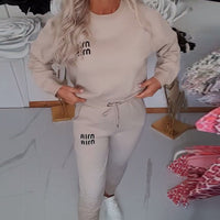 Leona | Damen-Anzug mit rundem Ausschnitt, zeitlos & klassisch