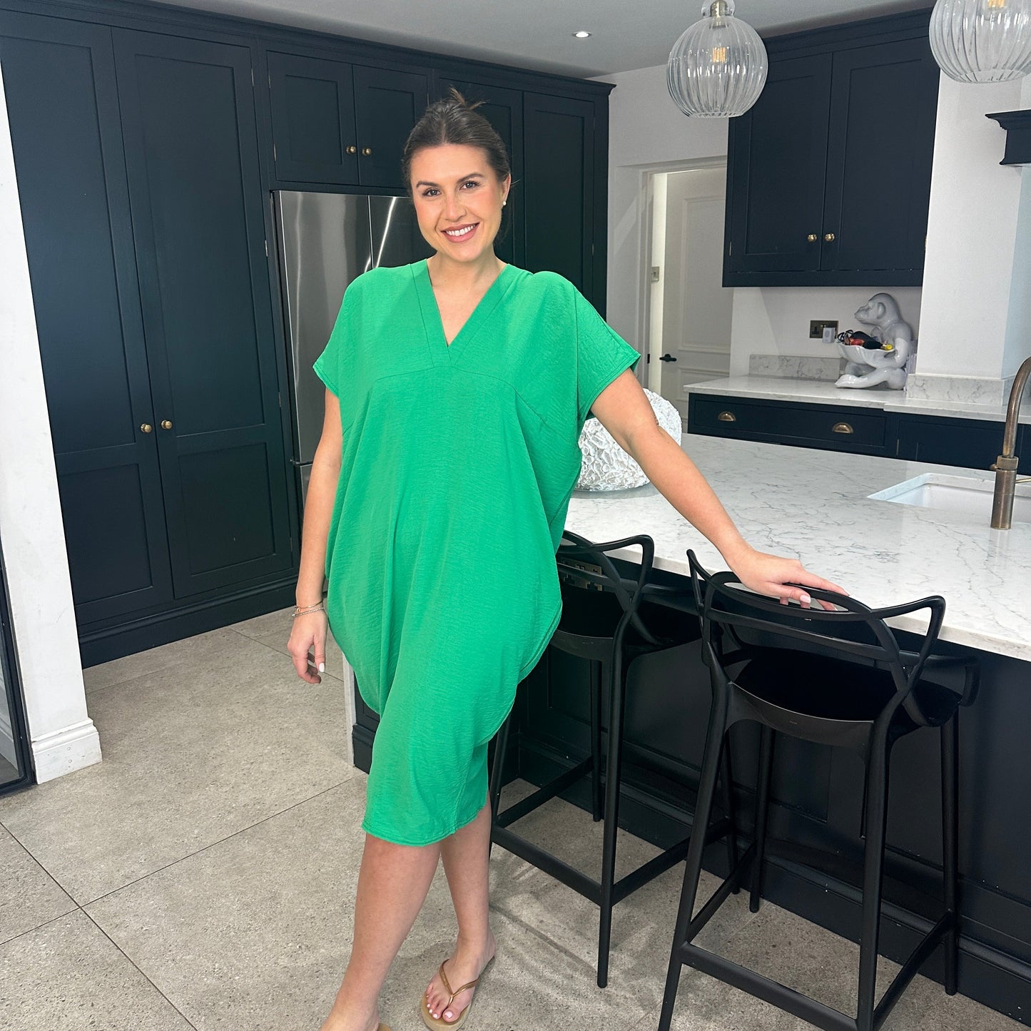 Fien | Einfaches Kleid mit V-Ausschnitt