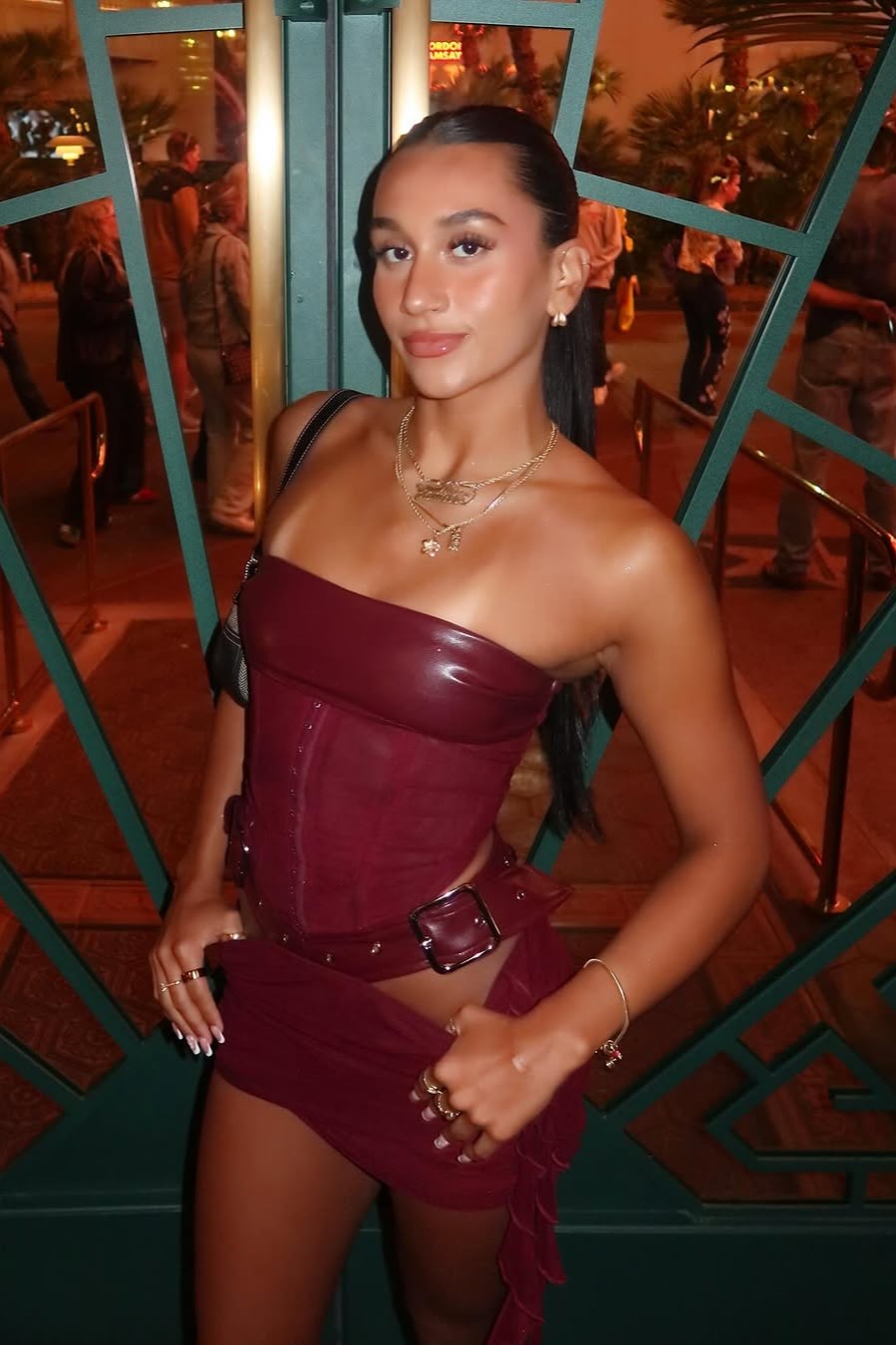 Sylvie | Elegantes trägerloses Minikleid für Damen