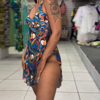 Kimberly | Einteiler Badeanzug mit buntem Druck und Schlitzriemen