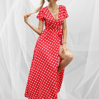 Savannah | Lässiges Kleid mit geteiltem Punktmuster