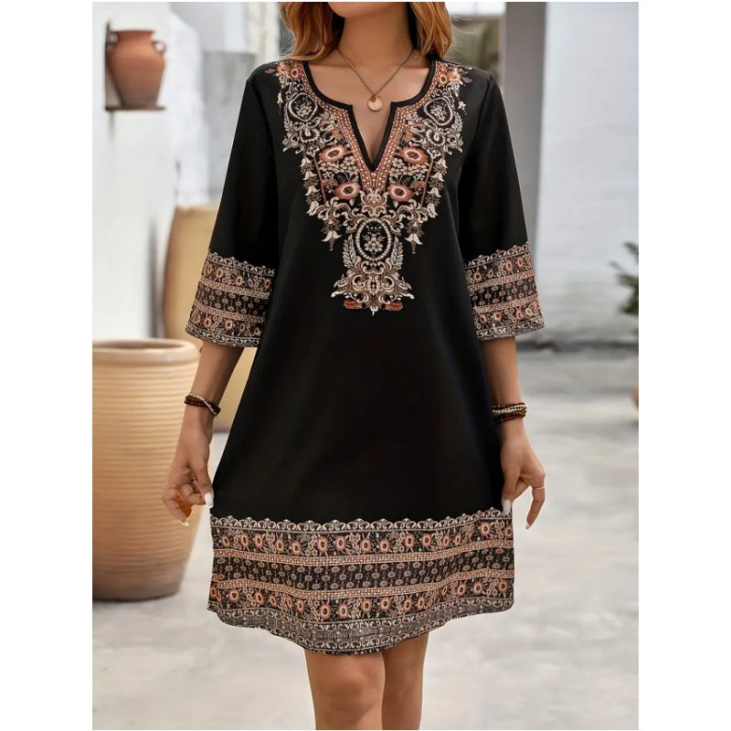 Eleanor | modisches Kleid, femininer V-Ausschnitt, trendiger Print.