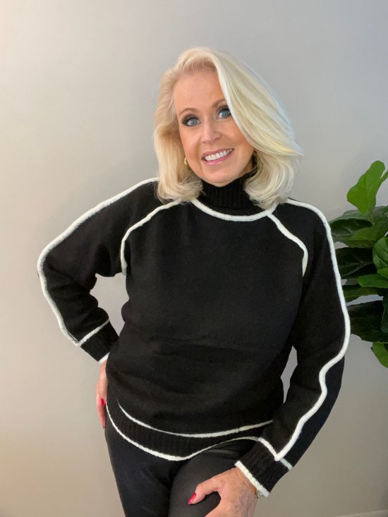 Almira | Kuscheliger Strick-Rollkragenpullover mit elegantem Design