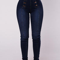 Violetta™ – High-Waist Jeans mit Doppelknopfleiste