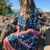 Jewel | Elegantes Kleid mit floralem Design und herzförmigem Ausschnitt