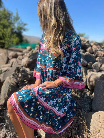 Jewel | Elegantes Kleid mit floralem Design und herzförmigem Ausschnitt