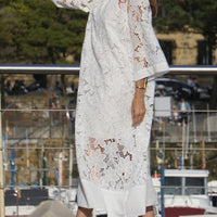 Bellamy | elegantes Kleid, das jede Frau strahlen lässt